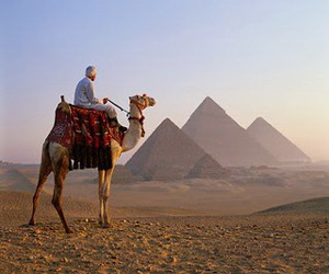 Gran Piramide Giza Keops Egipto Desierto