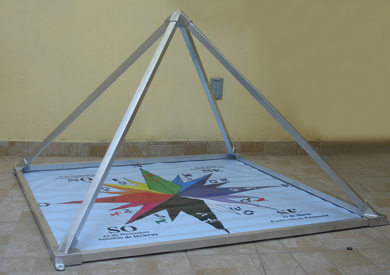 Piramide Energetica Armada Instalada Correctamente